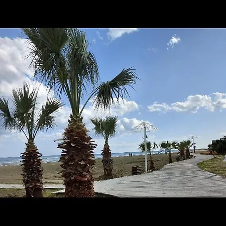 Atlantis Court In Makenzy * 라르나카