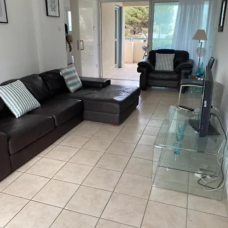 Atlantis Court In Makenzy *