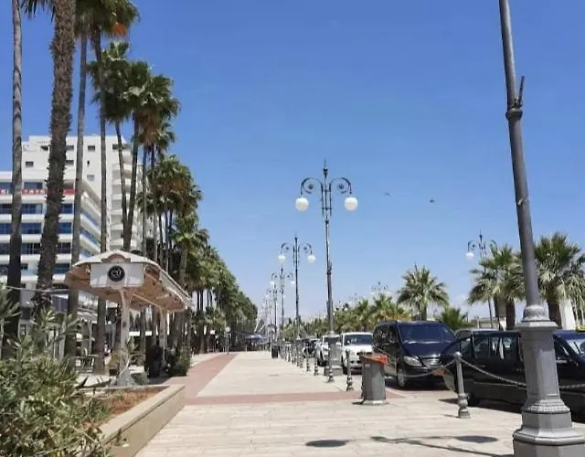 Atlantis Court In Makenzy Apartmán Larnaca